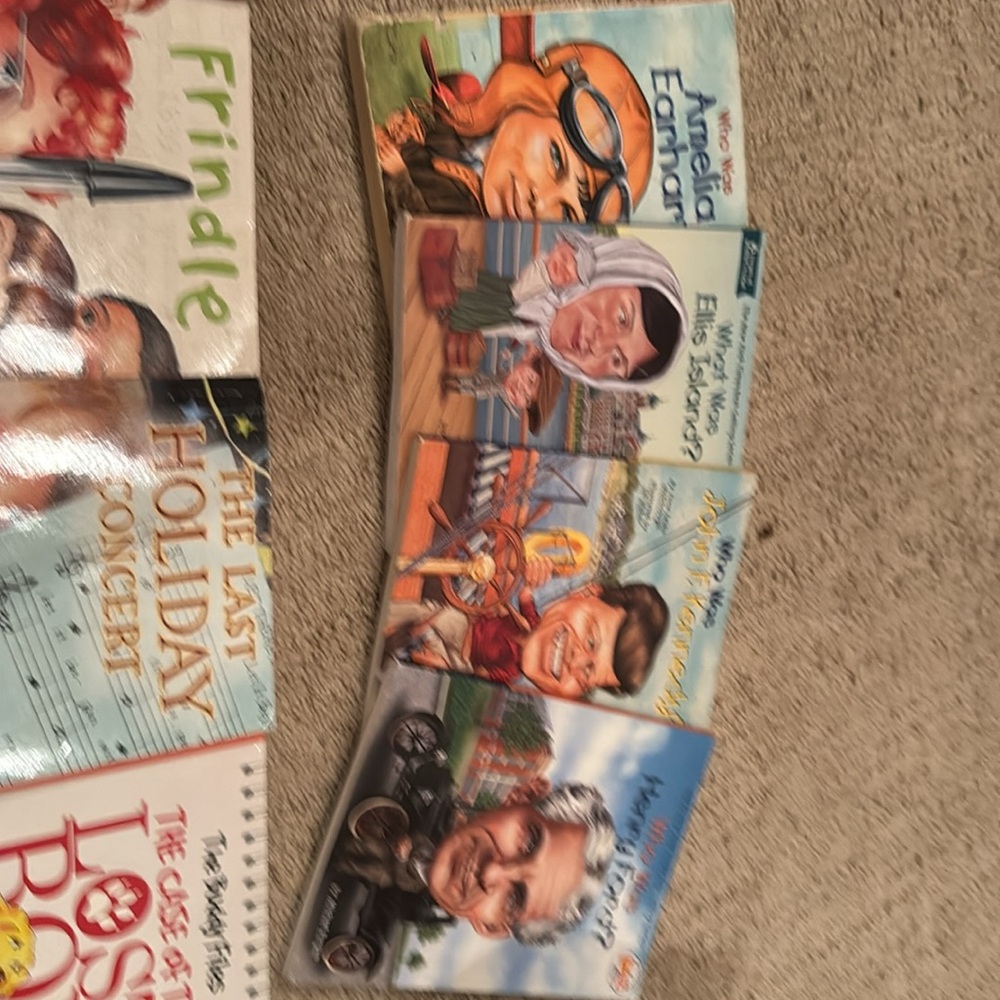 Children's Book Collection - Picture 2 of 5